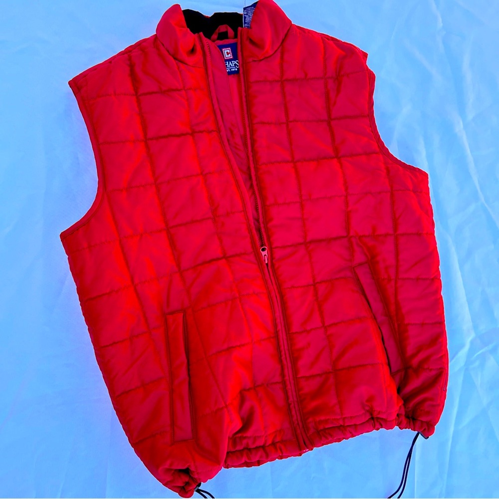 Red men’s champs vest